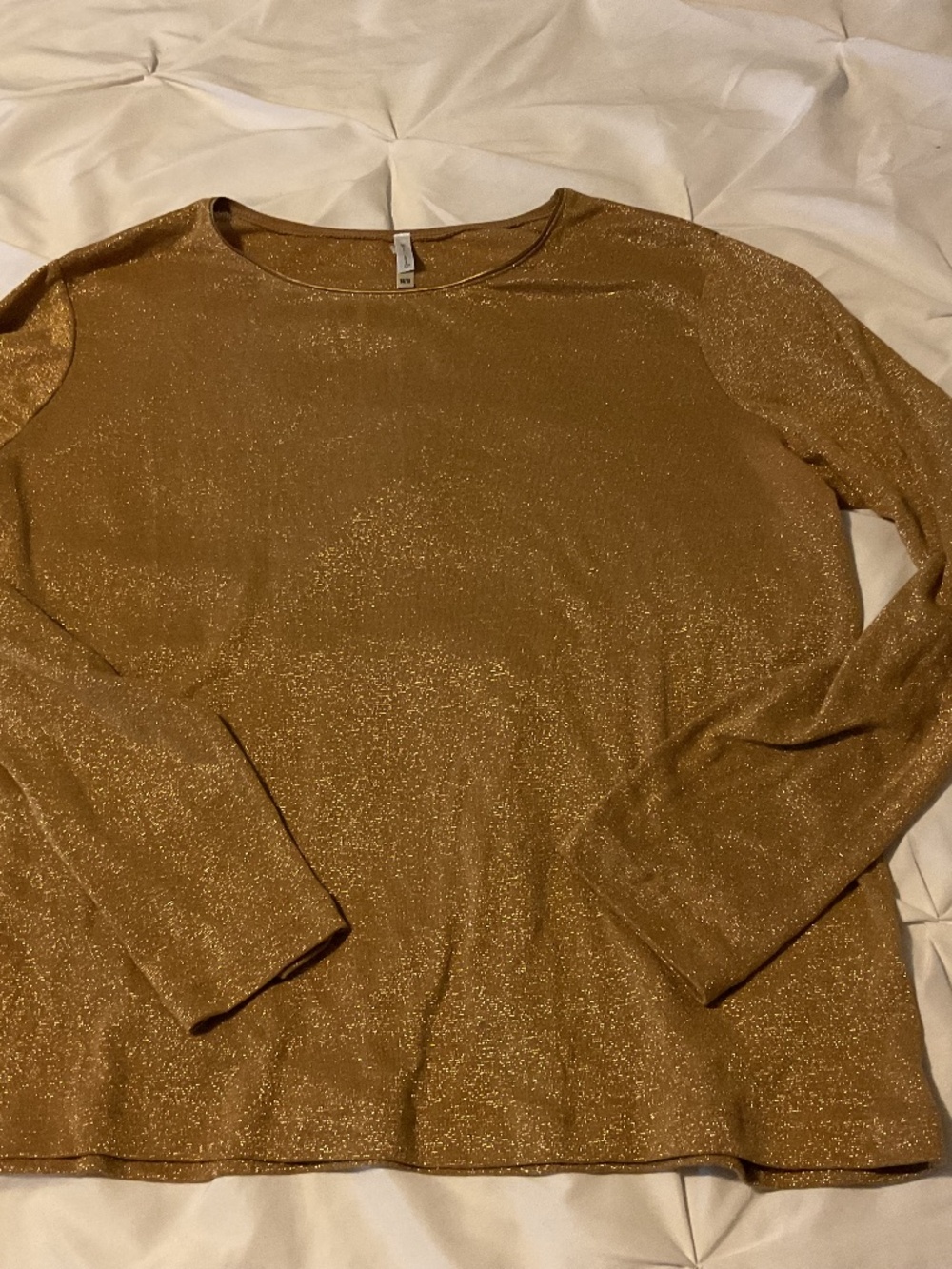 Gold  threaded knit long sleeved shirt